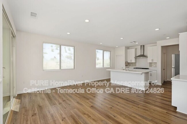Building Photo - 4237 Ladrillo St