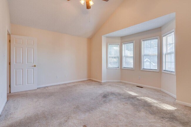 Building Photo - 3910 Renaissance Sq