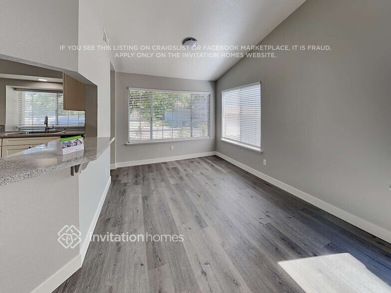 Building Photo - 8928 Sonoma Valley Way