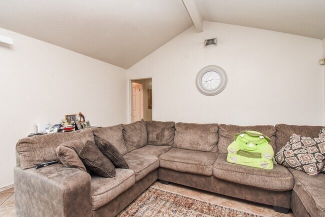 Building Photo - 12106 Pecan Meadow Dr