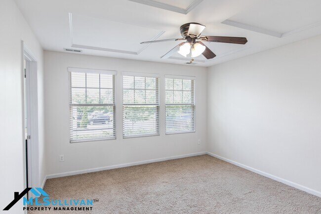 Building Photo - 108 Mt Evans Dr