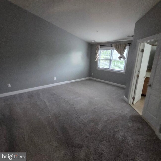 Building Photo - 4121 Chariot Way
