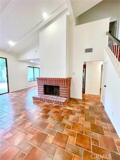 Building Photo - 809 Creekside Dr