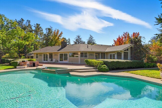 Building Photo - Stunning 3,488 Sq. Ft. Home with Pool & 3-...