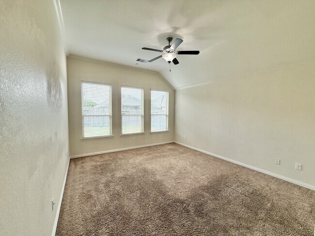 Building Photo - 2704 Camden Hills Ln