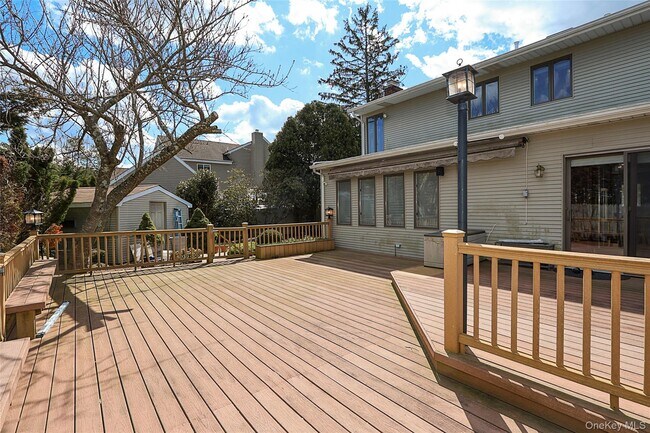 Building Photo - 11 Otsego Ave