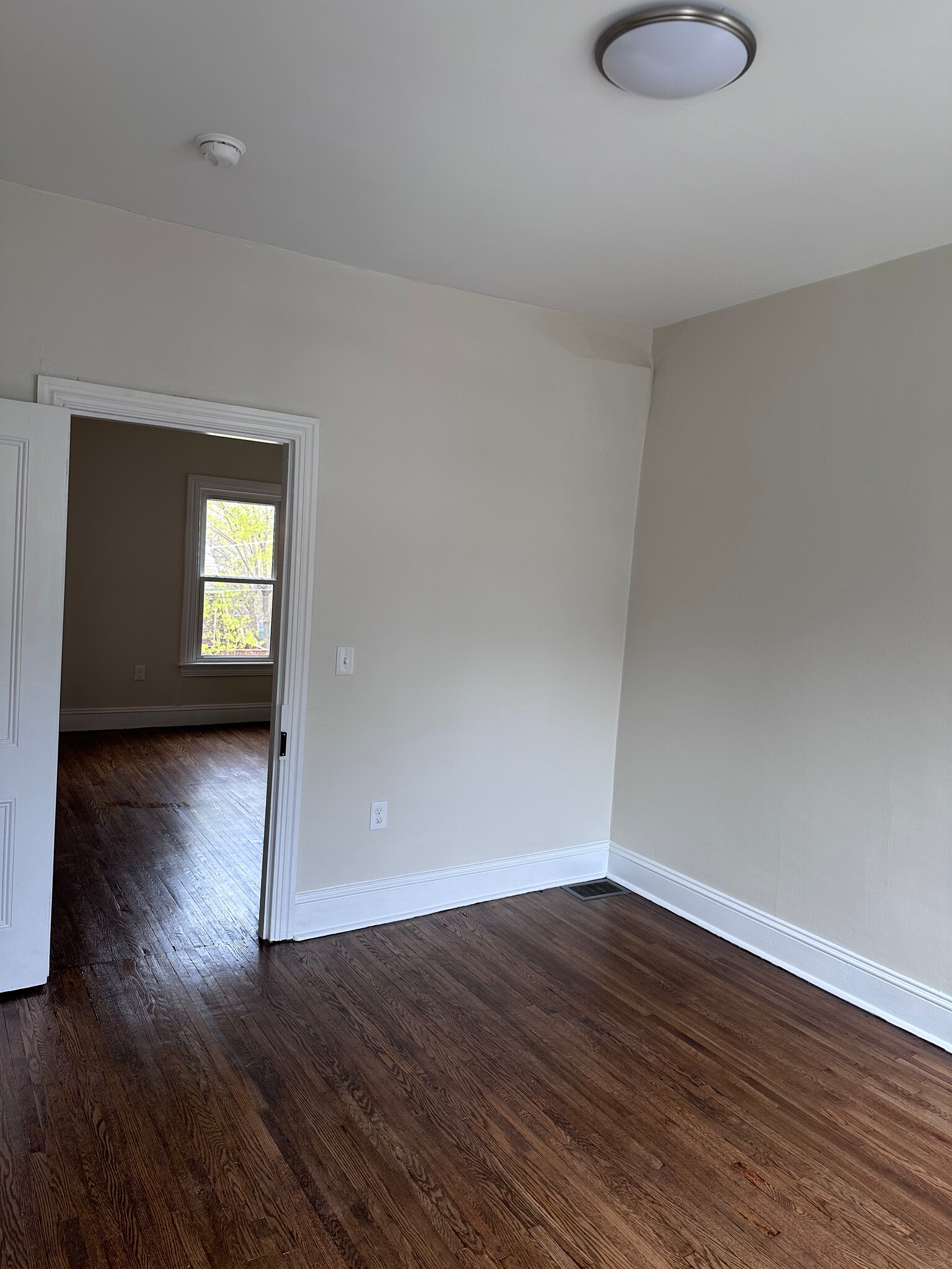 Building Photo - 939 Lehigh St