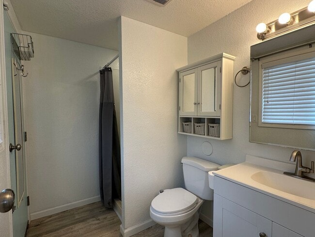 Building Photo - Mililani Town Living with PV, Tesla Batteries & EV Charger
