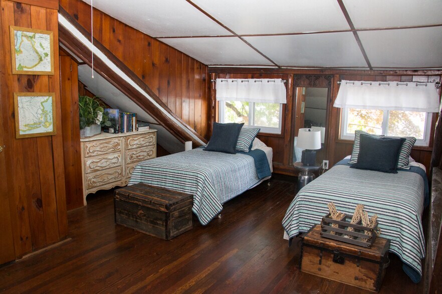 Building Photo - 49 somerville rd