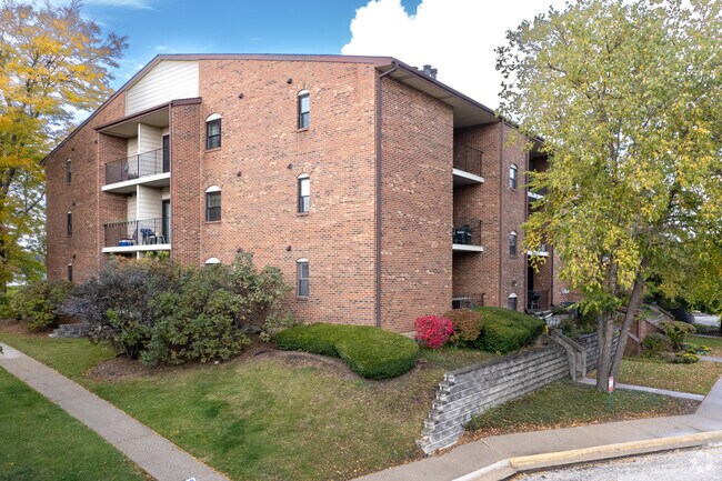 Building Photo - Chatham Place