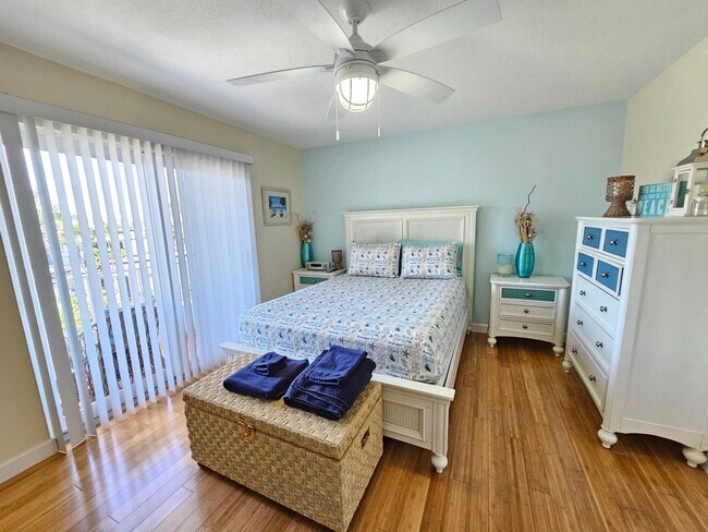 Building Photo - 339 Virginia St