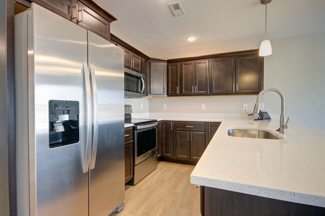 Building Photo - Middletown Place