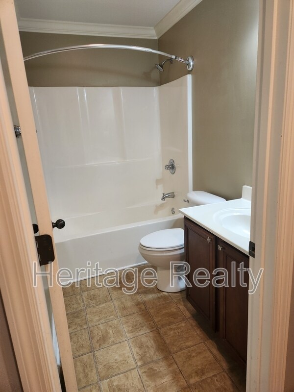 Building Photo - 6515 Airtree Ln