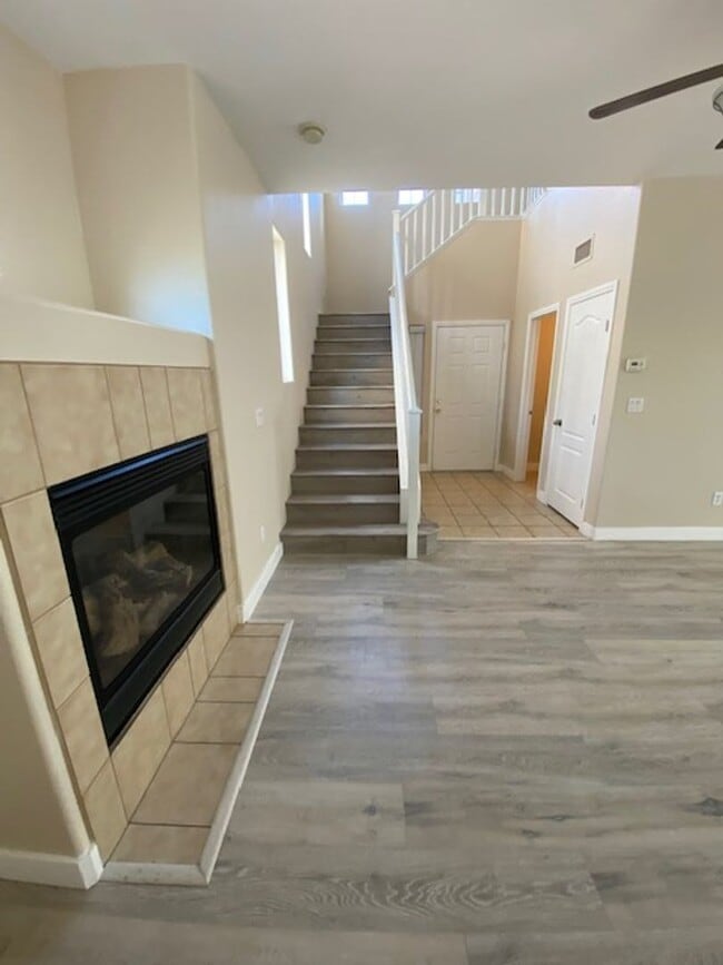 Building Photo - 3 bedroom home in Sky Ridge