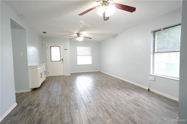 Building Photo - 4014 Aggassi Dr