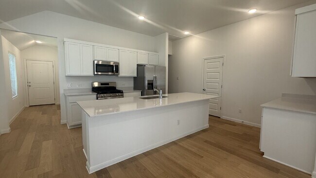 Building Photo - Beautiful, brand new four bedroom, two bathroom home for rent!