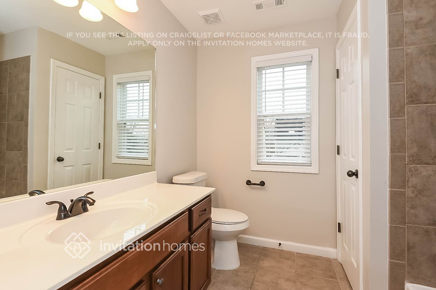 Building Photo - 499 Crestmont Ln