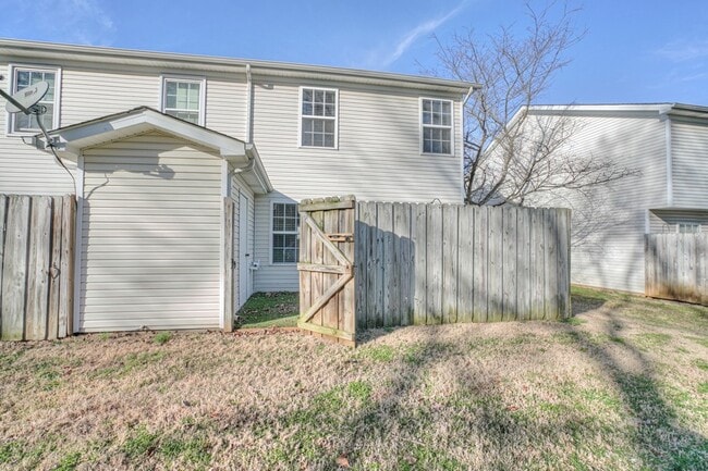 Building Photo - 341 Shoshone Pl