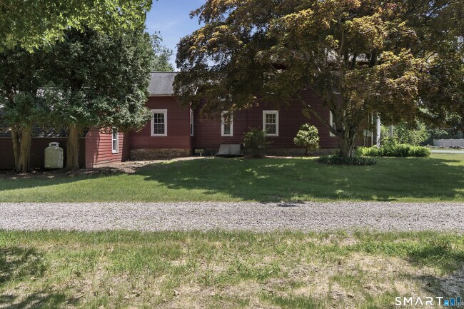Building Photo - 238 Isinglass Rd