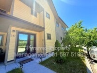 Building Photo - 247 S 700 W