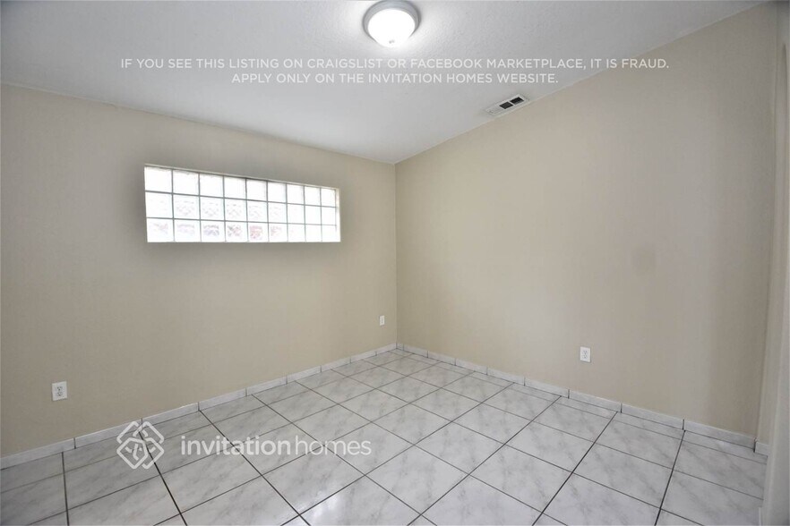 Building Photo - 8757 NW 145th Terrace