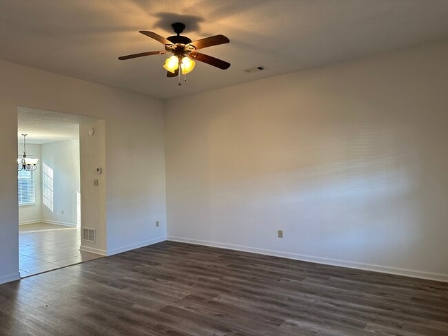 Building Photo - 321 Switchgrass Cove