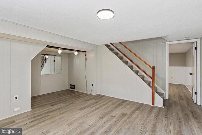 Building Photo - 934 Circle Dr