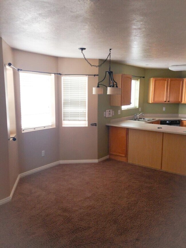 Building Photo - 14001 S Sonora Way