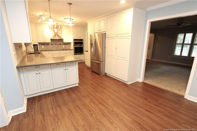 Building Photo - 100 Fawn Ct