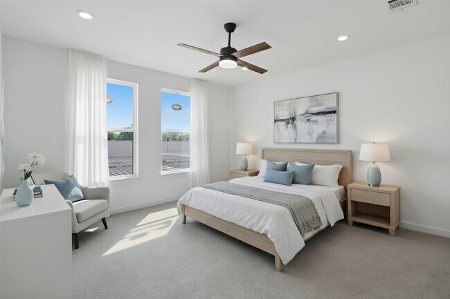 Building Photo - 2923 El Fenice Ln