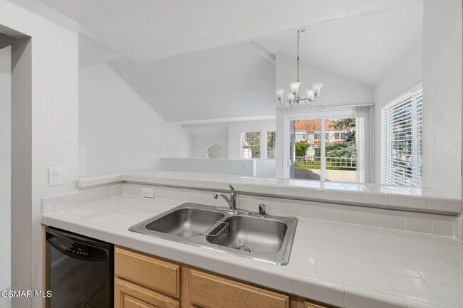 Building Photo - 4240 Lost Hills Rd