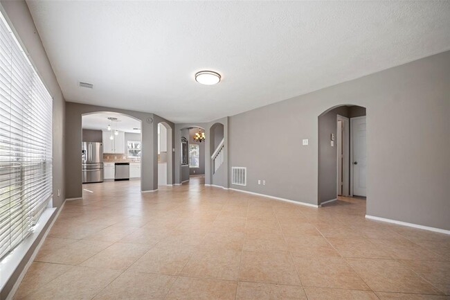 Building Photo - 17323 Horsetooth Canyon Dr