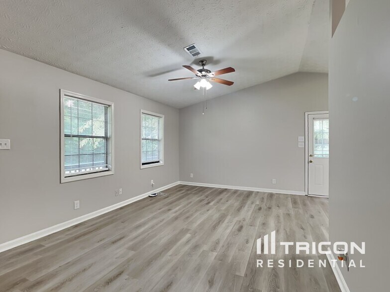 Building Photo - 1240 Bishops Lane Lawrenceville GA
