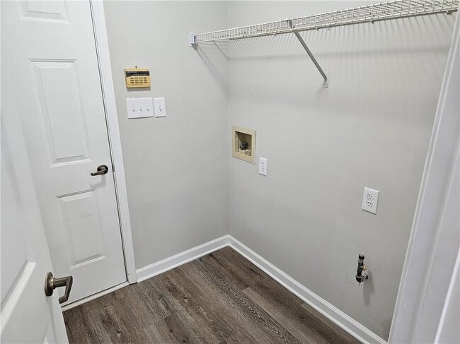 Building Photo - 8425 Falling Rocks Way