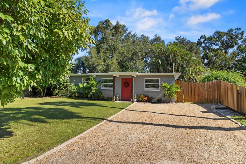 Building Photo - 7095 111th St N