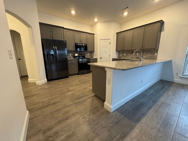 Building Photo - 424 NW 59th Ave