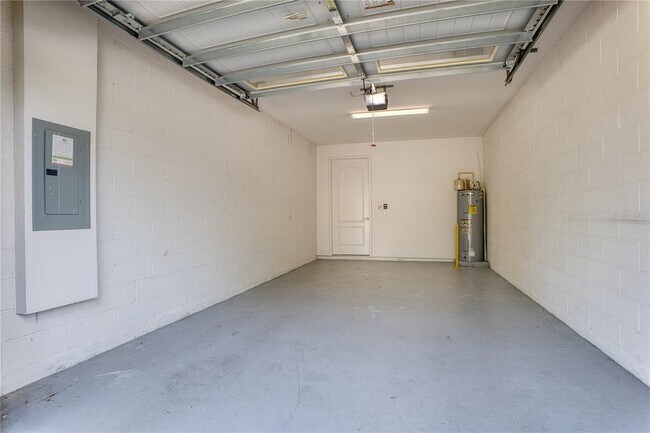 Building Photo - 14025 Millington St