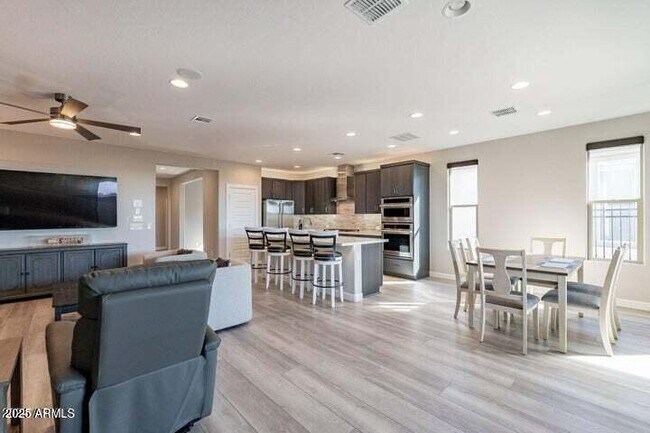 Building Photo - 247 E Las Puertas Ln
