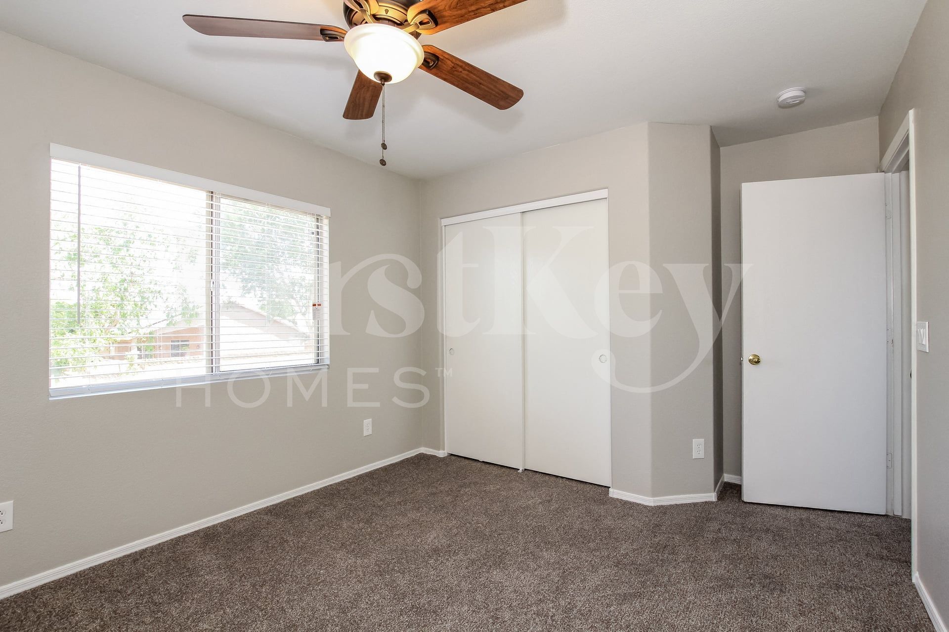 Building Photo - 9156 W Quail Ave