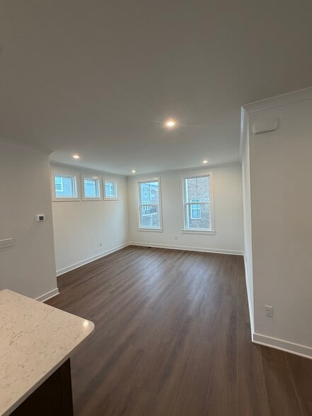 Building Photo - 7430 Wetherington Ln