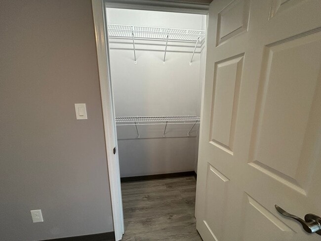 Building Photo - 58-60 Morning Dr