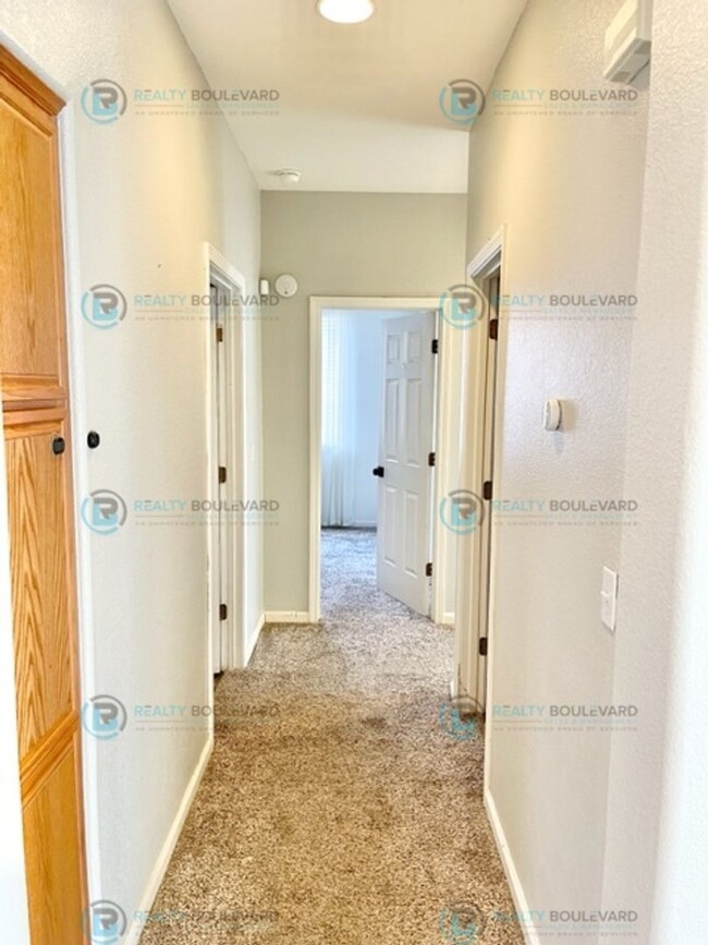 Building Photo - Charming 3-Bedroom Home in Sky Vista Villa...