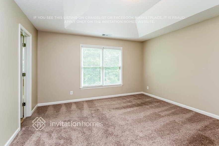 Building Photo - 715 Saddle Shoals Dr