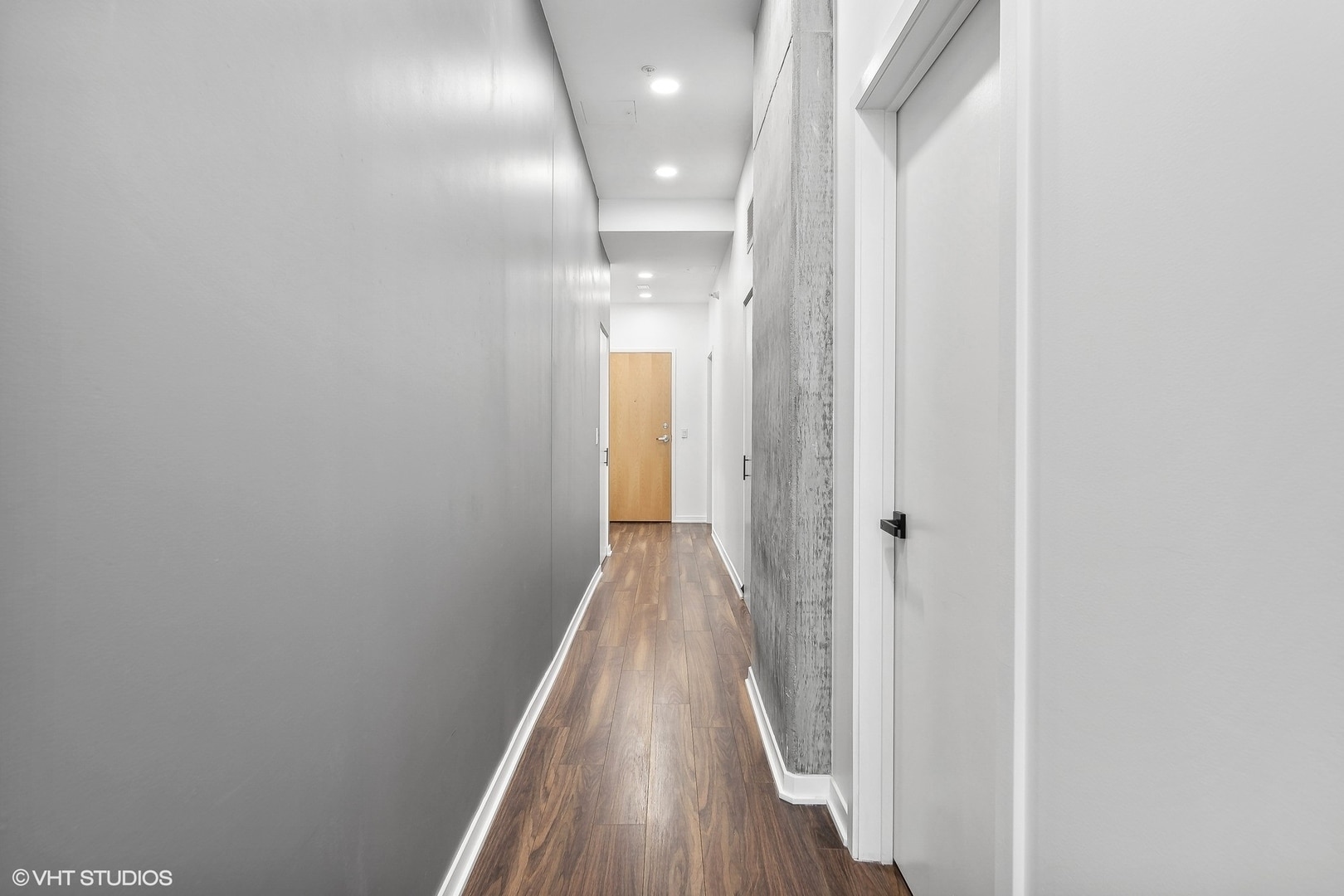 Building Photo - 1345 S Wabash Ave