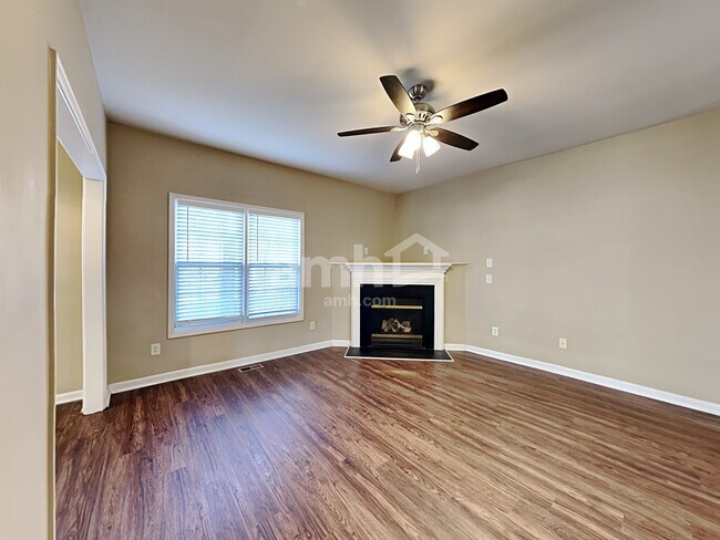 Building Photo - 835 Brookhannah Ct