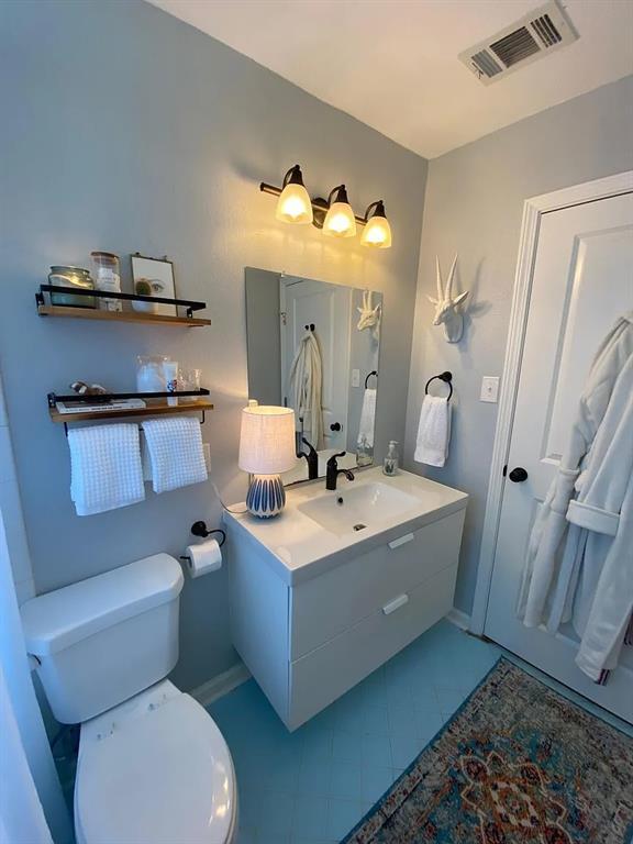 Building Photo - 1804 Adina St