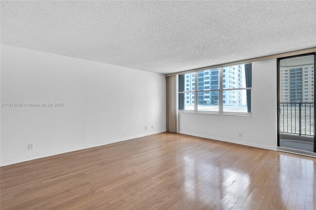 Building Photo - 2201 S Ocean Dr