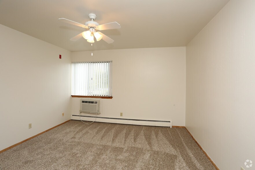 2BR, 1BA - Brook Lane Apartments
