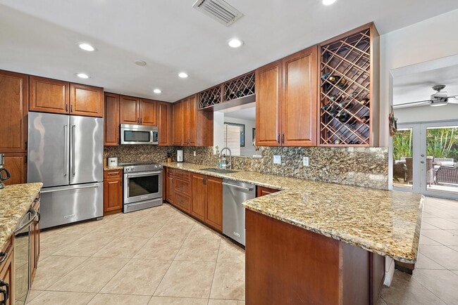 Building Photo - 409 Lighthouse Dr