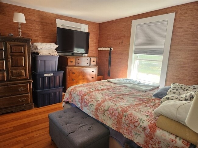 Building Photo - 168 Woodland St